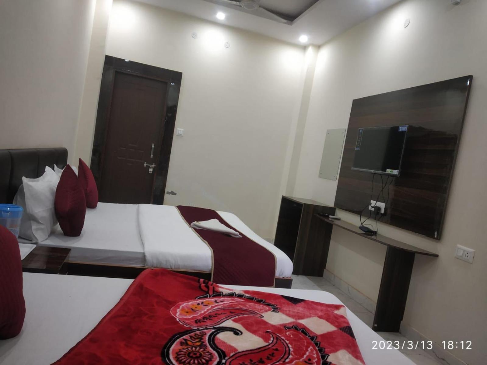 Hotel Aarti Darshan Харідвар Екстер'єр фото