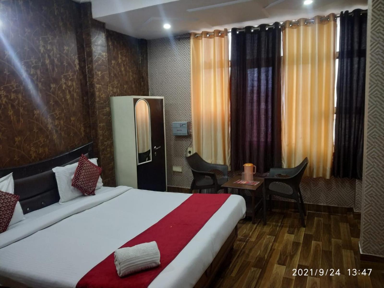 Hotel Aarti Darshan Харідвар Екстер'єр фото